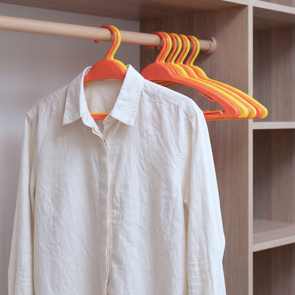 Officio Clothes Hangers – Set of 6
